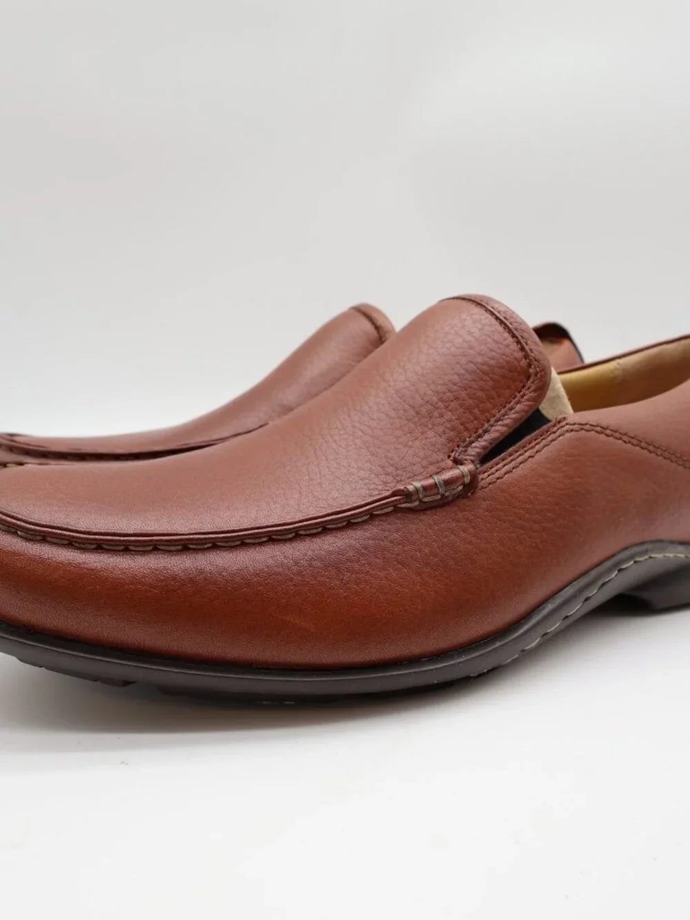 Hush Puppies GT Loafers Mens 10.5 Red Brown Leather Slip On Bounce H12466